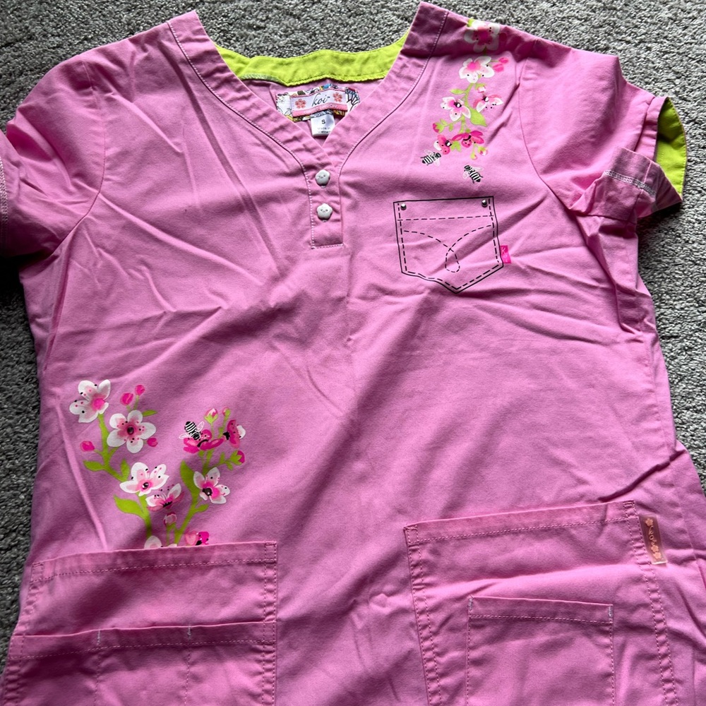 Koi scrub set size small